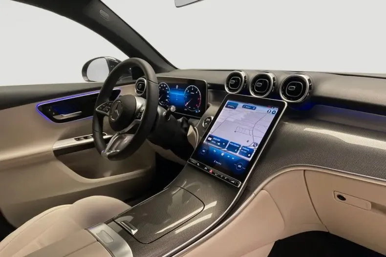 Mercedes-Benz GLC 220 din 2024 cu 6.000 km - oferta MER125459 - foto 7