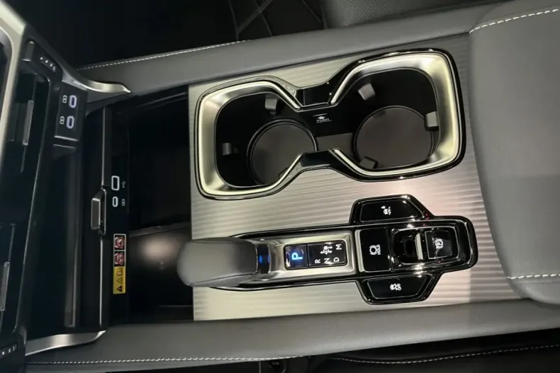 Lexus RX 500 din 2023 cu 5.500 km - oferta LEX125463 - foto 13