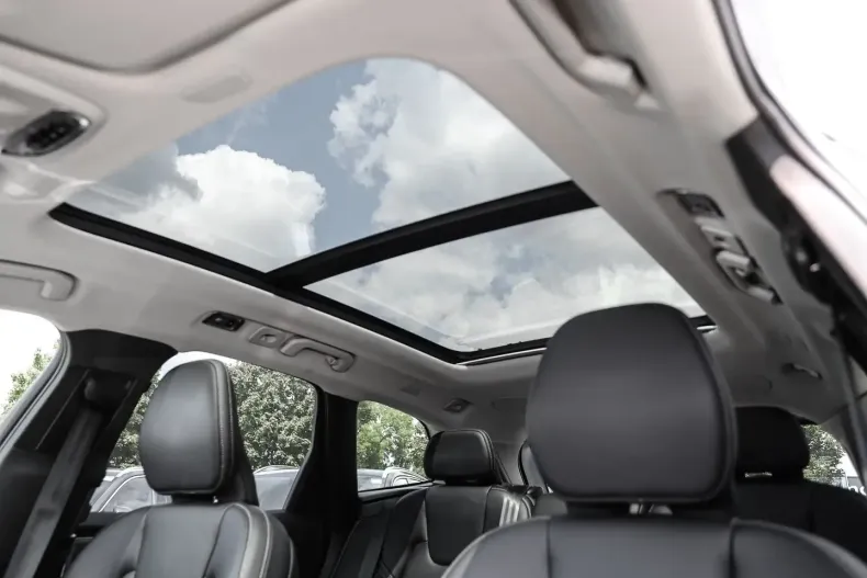 Volvo XC60 din 2021 cu 67.180 km - oferta VOL125465 - foto 13