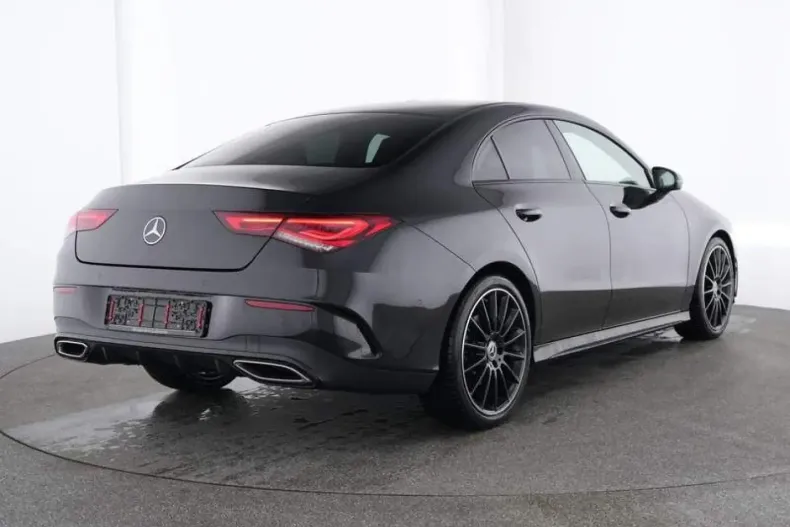 Mercedes-Benz CLA 200 din 2022 cu 20.262 km - oferta MER125468 - foto 4