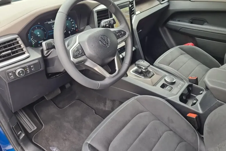 Volkswagen Amarok din 2024 cu 1.050 km - oferta VOL125469 - foto 11