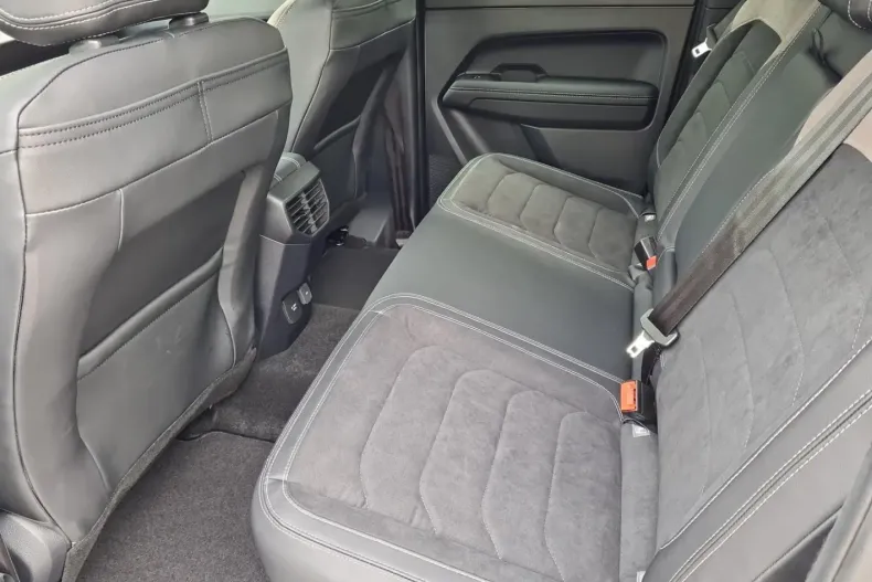 Volkswagen Amarok din 2024 cu 1.050 km - oferta VOL125469 - foto 12