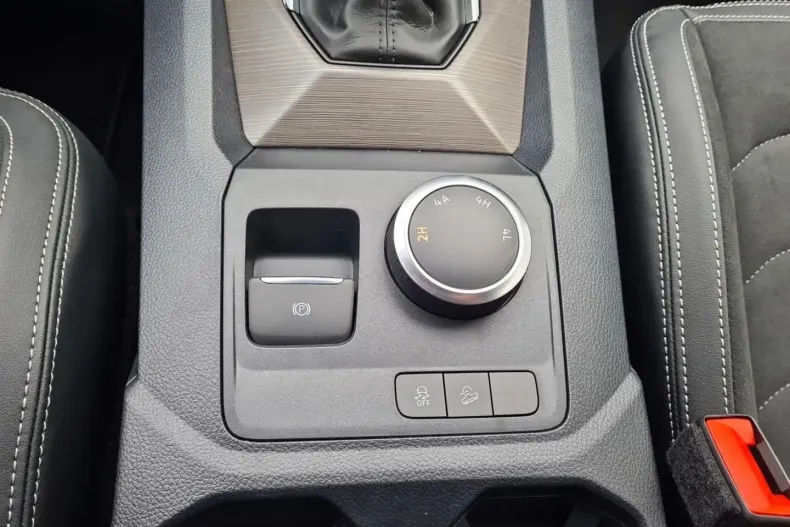 Volkswagen Amarok din 2024 cu 1.050 km - oferta VOL125469 - foto 13