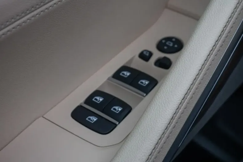 BMW X6 din 2021 cu 75.600 km - oferta BMW125476 - foto 18