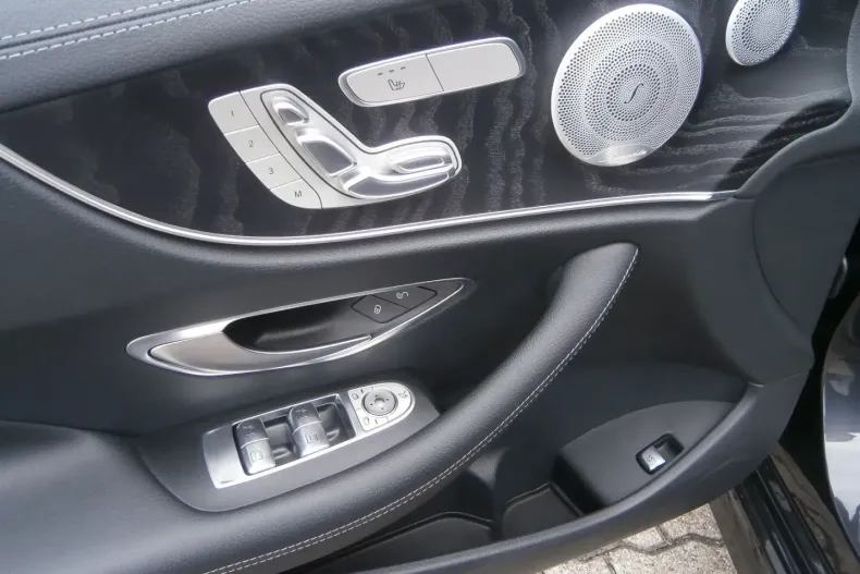 Mercedes-Benz E 450 din 2021 cu 42.000 km - oferta MER125481 - foto 12