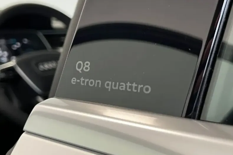 Audi Q8 e-tron din 2023 cu 55.000 km - oferta AUD125485 - foto 13