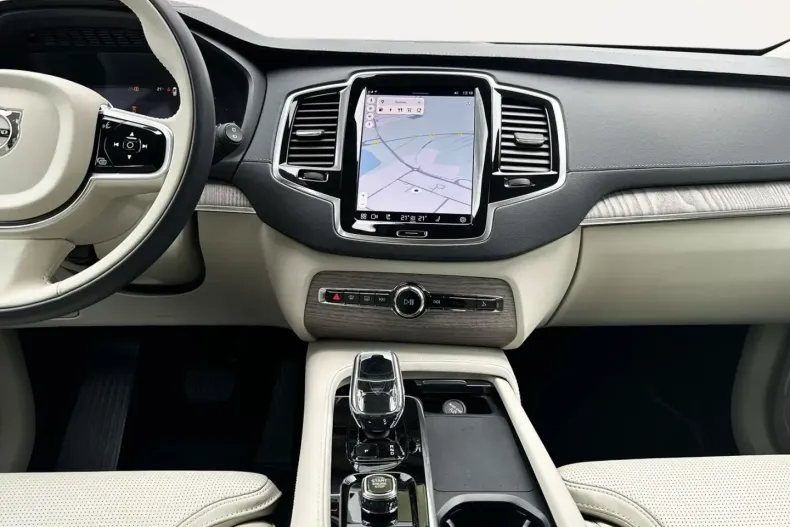 Volvo XC90 din 2022 cu 11.200 km - oferta VOL125500 - foto 9