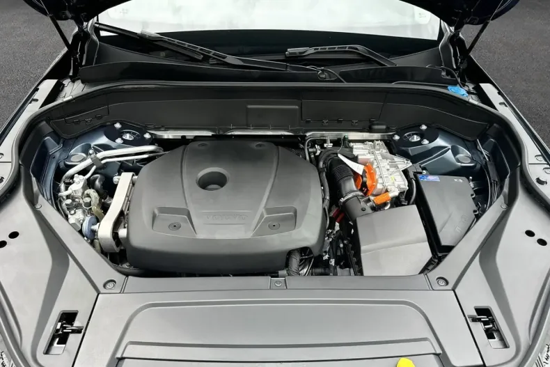 Volvo XC90 din 2022 cu 11.200 km - oferta VOL125500 - foto 18