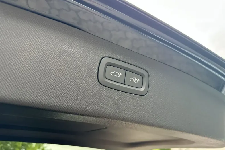 Volvo XC90 din 2022 cu 11.200 km - oferta VOL125500 - foto 20