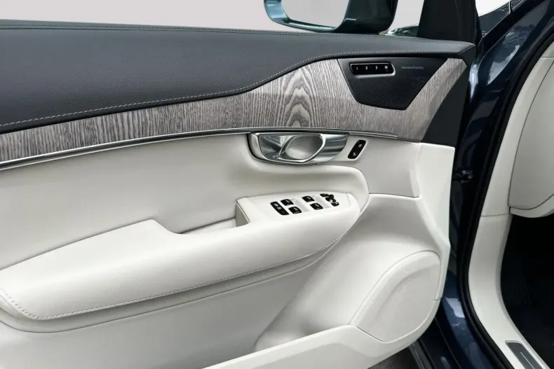 Volvo XC90 din 2022 cu 11.200 km - oferta VOL125500 - foto 23