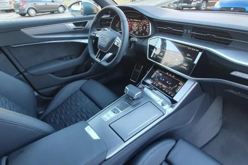 Audi RS6 din 2023 cu 6.800 km - oferta AUD125504 - foto 12