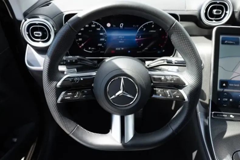 Mercedes-Benz GLC 220 din 2023 cu 36.500 km - oferta MER125512 - foto 10