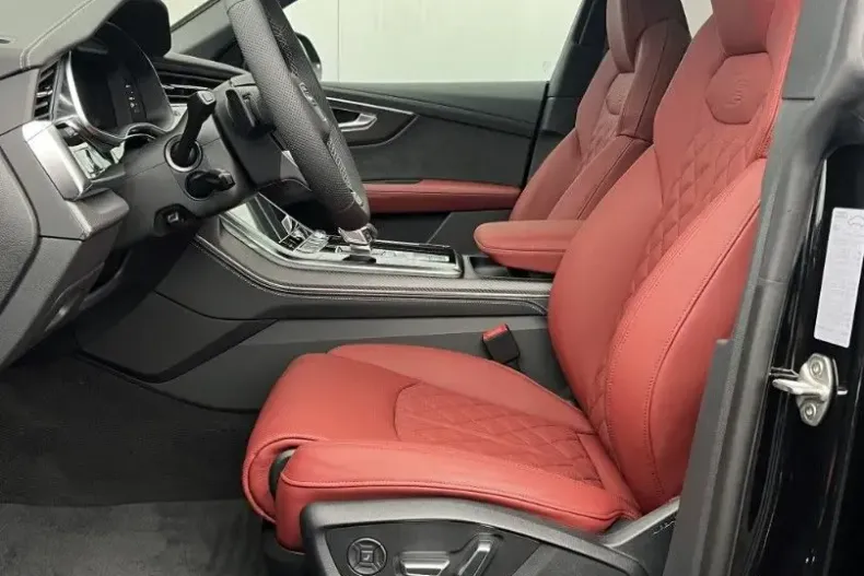 Audi SQ8 din 2024 cu 18 km - oferta AUD125513 - foto 4