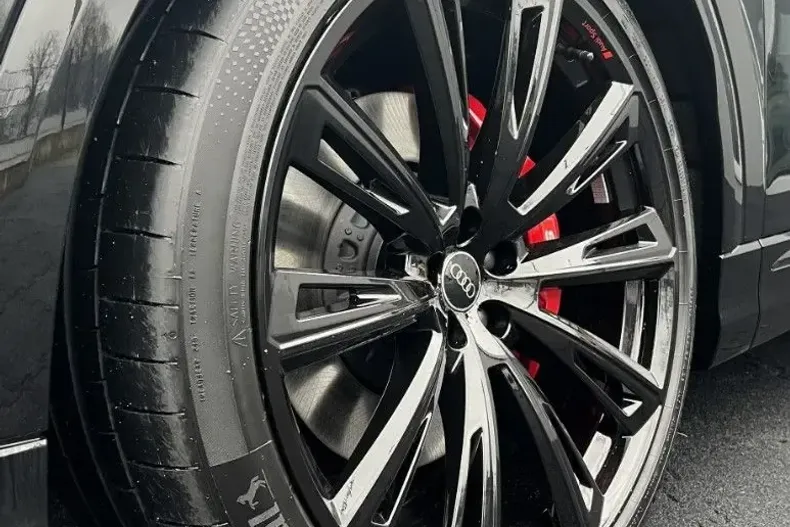 Audi SQ8 din 2024 cu 18 km - oferta AUD125513 - foto 22