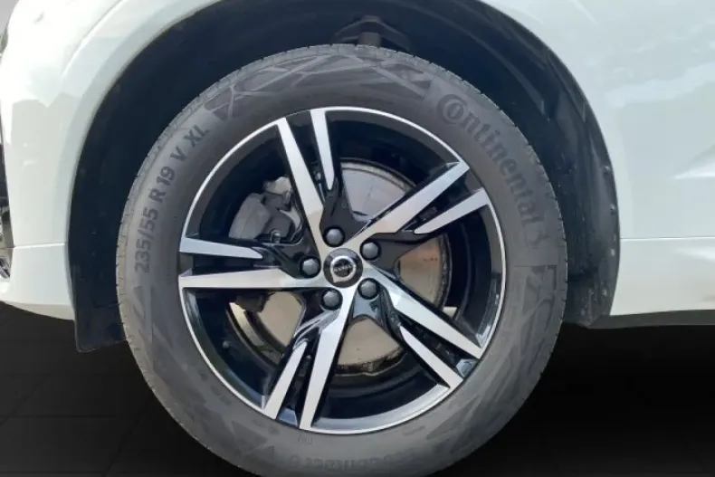 Volvo XC60 din 2021 cu 48.800 km - oferta VOL125514 - foto 8