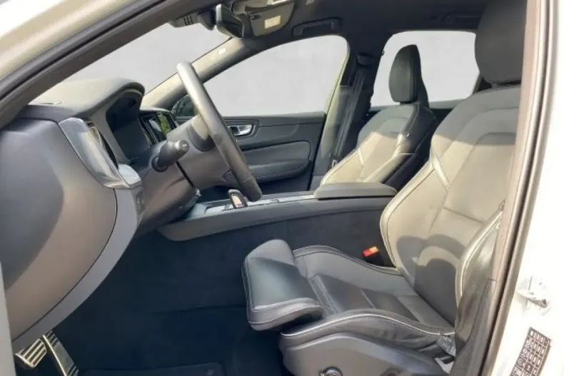 Volvo XC60 din 2021 cu 48.800 km - oferta VOL125514 - foto 12