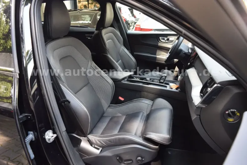 Volvo XC60 din 2022 cu 47.600 km - oferta VOL125516 - foto 10