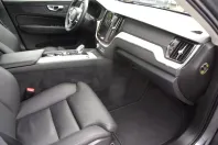 Volvo XC60 din 2021 cu 47.300 km - oferta VOL125517 - foto 14