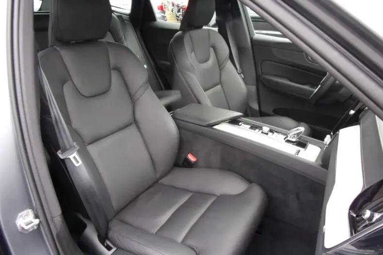 Volvo XC60 din 2021 cu 47.300 km - oferta VOL125517 - foto 15