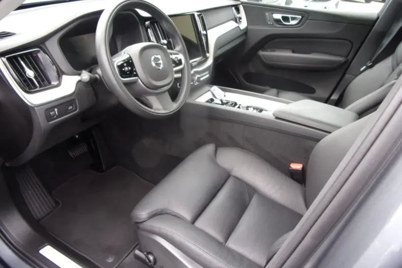 Volvo XC60 din 2021 cu 47.300 km - oferta VOL125517 - foto 16