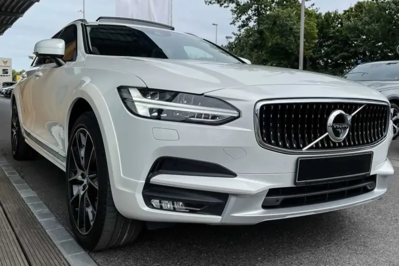 Volvo V90 Cross Country din 2020 cu 79.700 km - oferta VOL125524 - foto 2