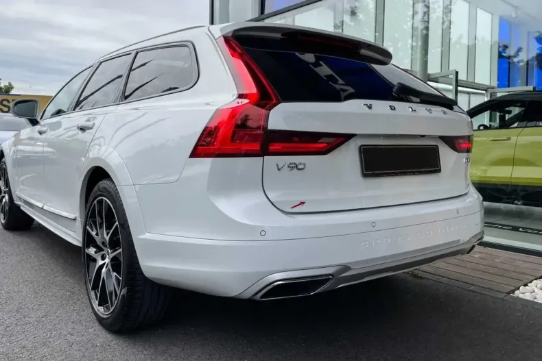 Volvo V90 Cross Country din 2020 cu 79.700 km - oferta VOL125524 - foto 4