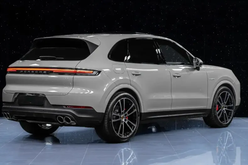 Porsche Cayenne din 2024 cu 0 km - oferta POR125526 - foto 2