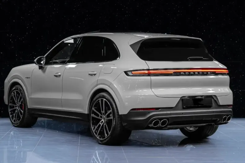 Porsche Cayenne din 2024 cu 0 km - oferta POR125526 - foto 4