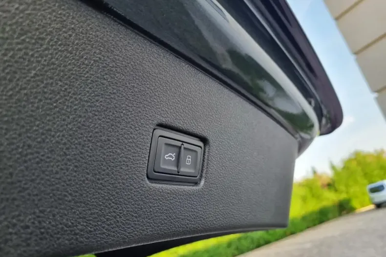 Audi Q8 din 2022 cu 40.850 km - oferta AUD125527 - foto 26