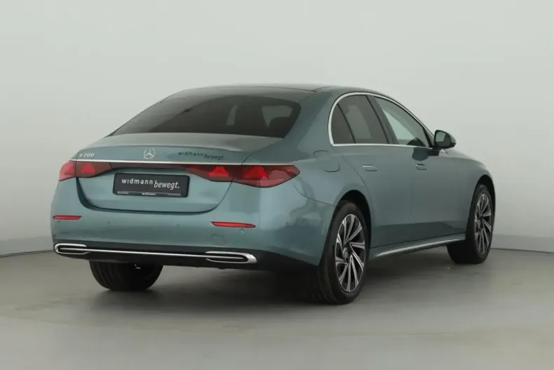 Mercedes-Benz E 200 din 2024 cu 6.000 km - oferta MER125535 - foto 4