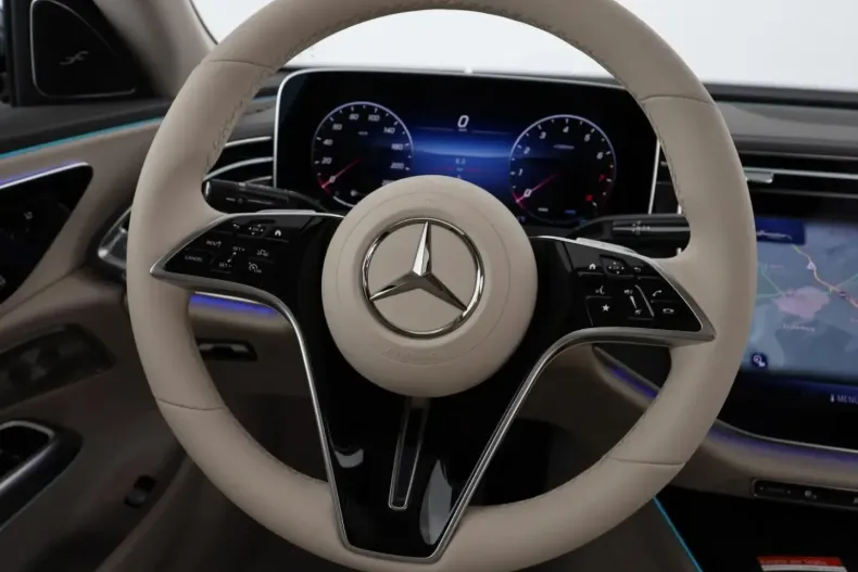 Mercedes-Benz E 200 din 2024 cu 6.000 km - oferta MER125535 - foto 15