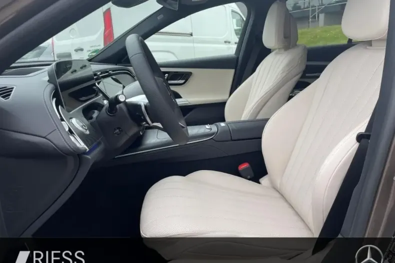 Mercedes-Benz E 220 din 2024 cu 9.000 km - oferta MER125536 - foto 11