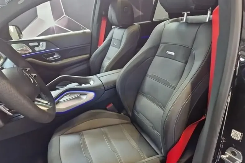 Mercedes-Benz GLE 53 AMG din 2023 cu 4.500 km - oferta MER125546 - foto 8