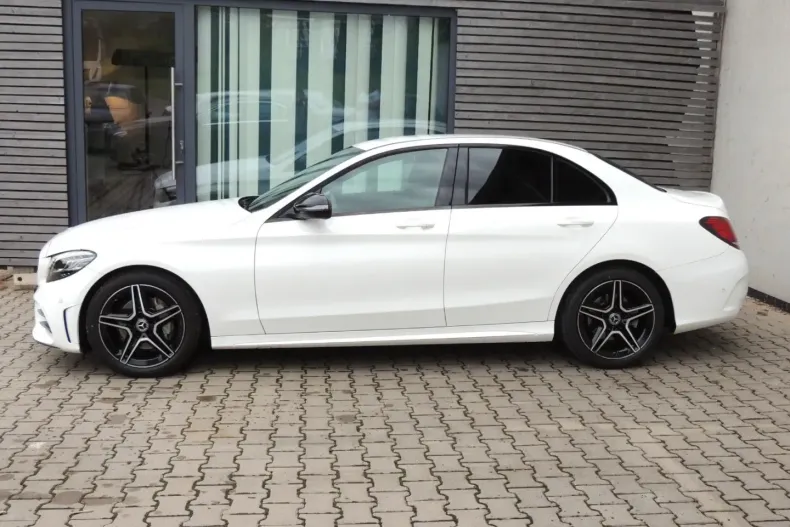 Mercedes-Benz C 200 din 2020 cu 110.840 km - oferta MER125547 - foto 4