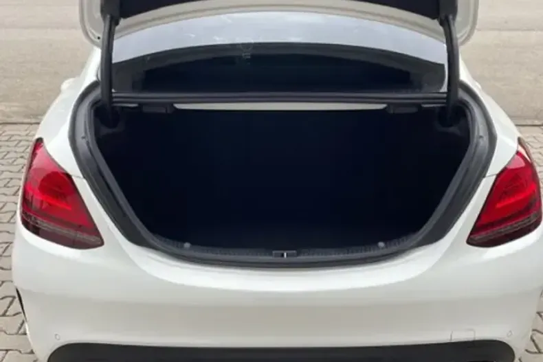 Mercedes-Benz C 200 din 2020 cu 110.840 km - oferta MER125547 - foto 8