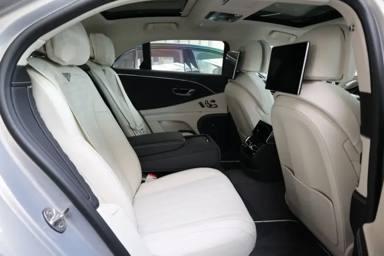 Bentley Flying Spur din 2022 cu 20.000 km - oferta BEN125552 - foto 19