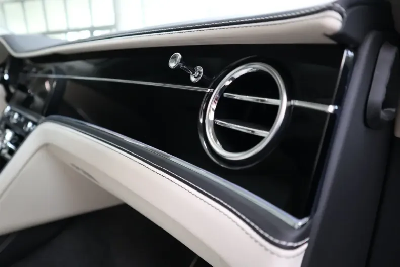 Bentley Flying Spur din 2022 cu 20.000 km - oferta BEN125552 - foto 21