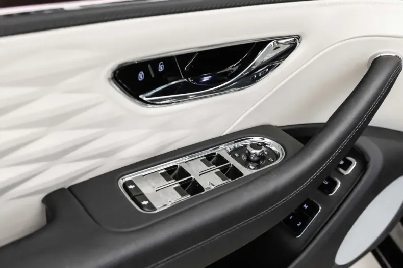 Bentley Flying Spur din 2023 cu 12.000 km - oferta BEN125553 - foto 12