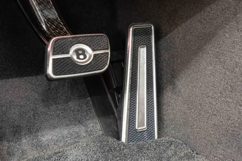 Bentley Flying Spur din 2023 cu 12.000 km - oferta BEN125553 - foto 22