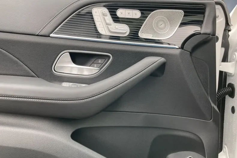 Mercedes-Benz GLS 450 din 2024 cu 10.500 km - oferta MER125564 - foto 17