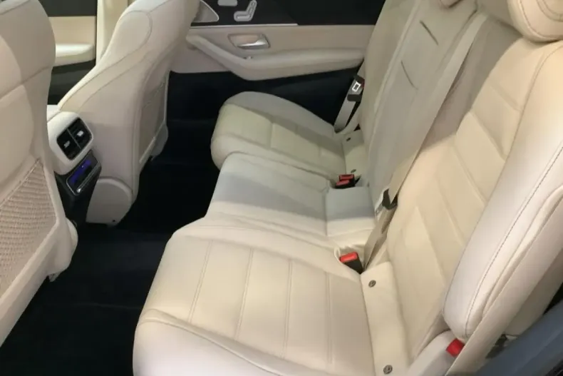 Mercedes-Benz GLS 450 din 2023 cu 8.000 km - oferta MER125567 - foto 18