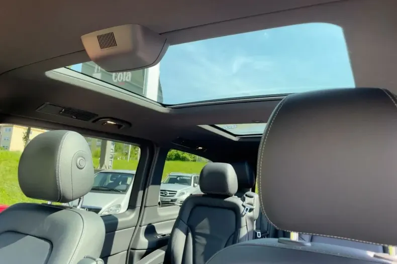 Mercedes-Benz V 300 din 2022 cu 55.708 km - oferta MER125569 - foto 13