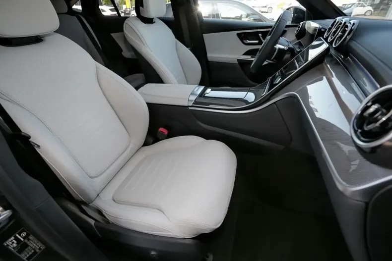 Mercedes-Benz GLC 300 din 2024 cu 10.000 km - oferta MER125570 - foto 10