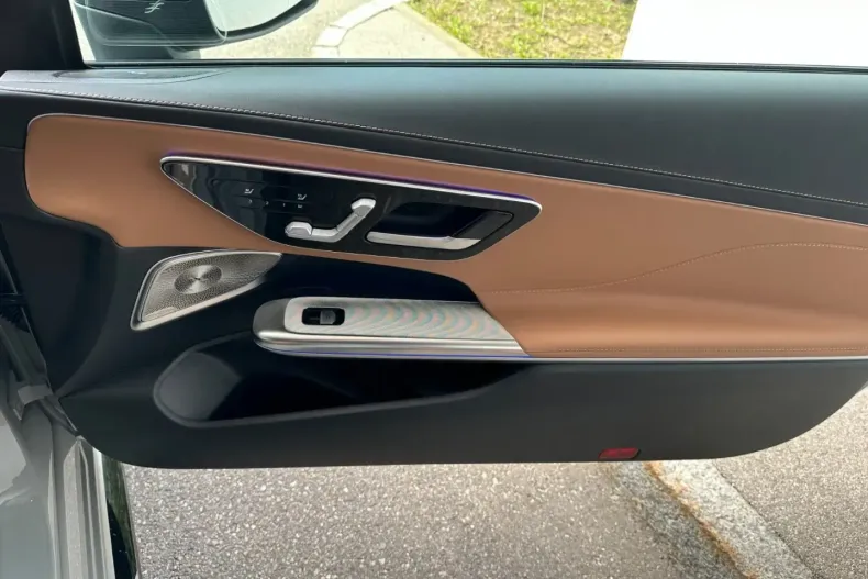 Mercedes-Benz CLE 53 AMG din 2024 cu 6.500 km - oferta MER125572 - foto 25