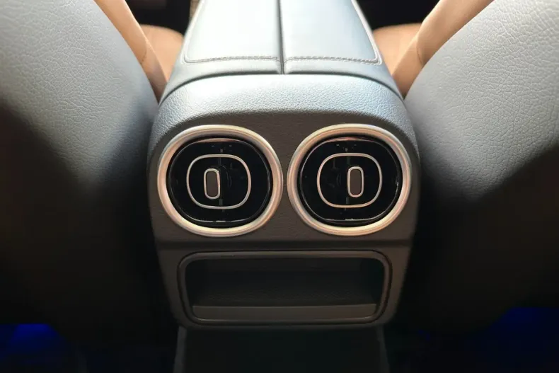 Mercedes-Benz CLE 53 AMG din 2024 cu 6.500 km - oferta MER125572 - foto 26