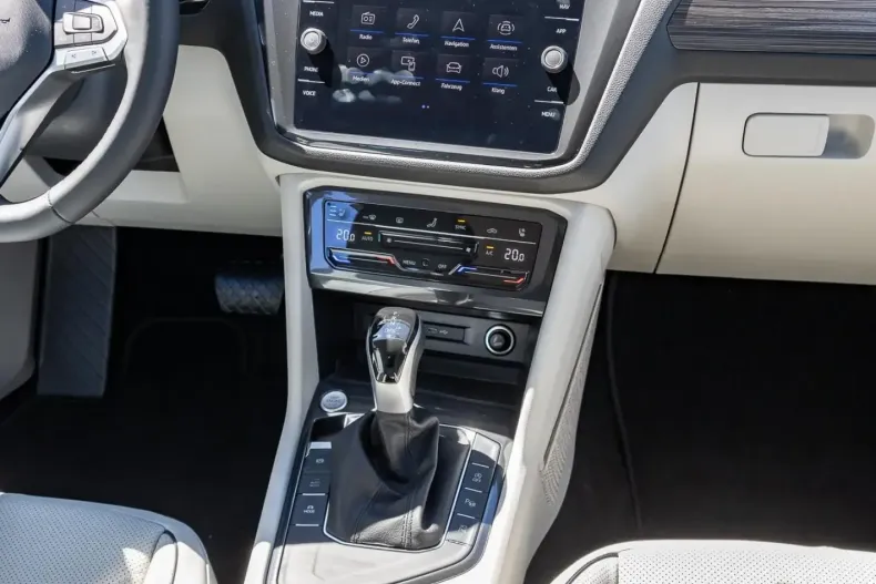 Volkswagen Tiguan Allspace din 2024 cu 15 km - oferta VOL125575 - foto 10