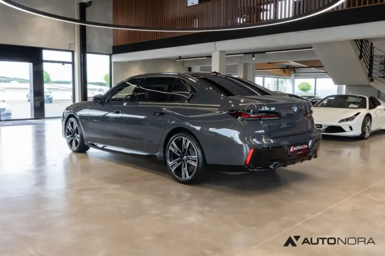 BMW i7 din 2023 cu 29.300 km - oferta BMW125584 - foto 4