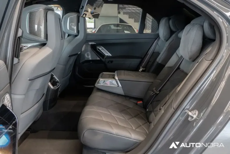 BMW i7 din 2023 cu 29.300 km - oferta BMW125584 - foto 6