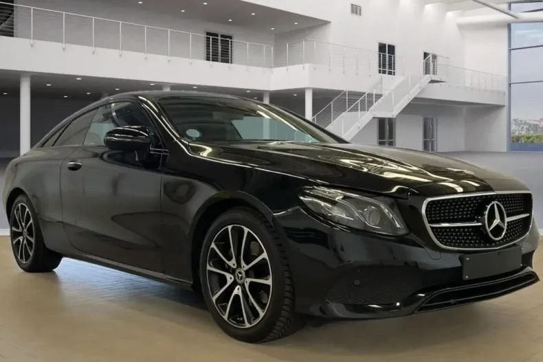 Mercedes-Benz E 200 din 2020 cu 48.434 km - oferta MER125586 - foto 2