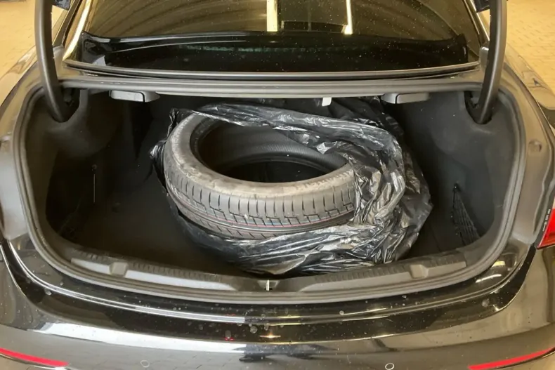 Mercedes-Benz E 200 din 2020 cu 48.434 km - oferta MER125586 - foto 10